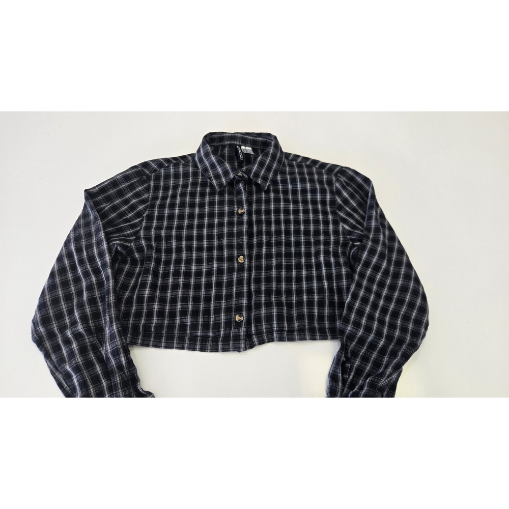 H&M Divided Lightweight Plaid Crop Button Up Shirt XS Black White Long Sleeve Gr